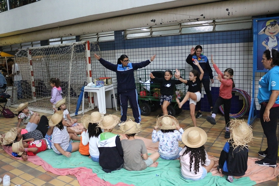 Recreação na AABB com o Projeto Sorria – 10/05/2025