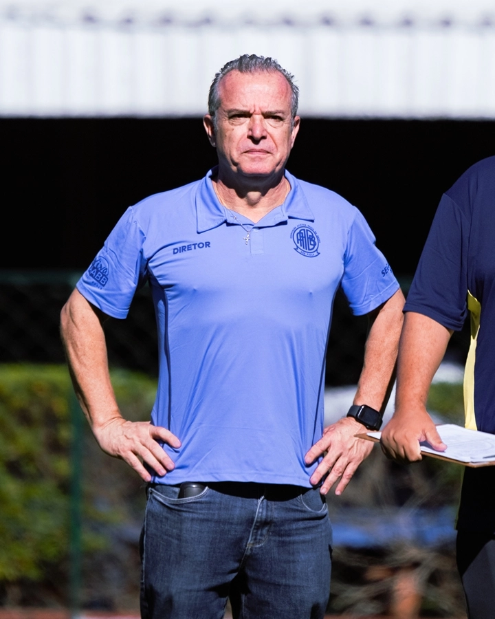 #TBT - Inauguração do Novo Gramado do Campo de Futebol Oficial – 11/04/2026