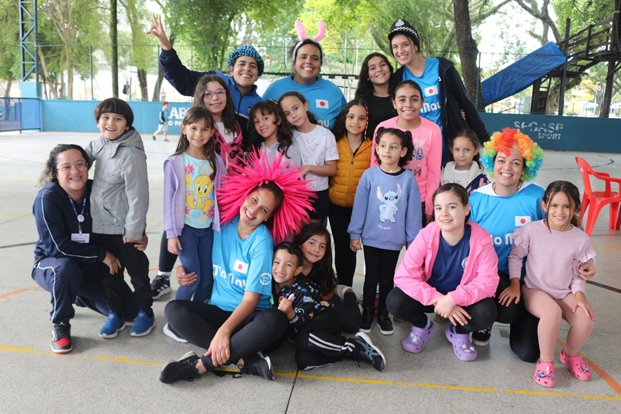 Brincadeiras Cantadas e Ateliê de Dobraduras com o Projeto Sorria – 09/11/2025