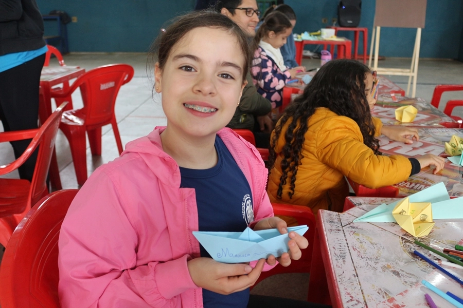 Brincadeiras Cantadas e Ateliê de Dobraduras com o Projeto Sorria – 09/11/2025