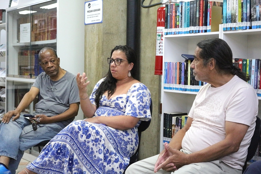 Clube de Leitura – Um Teto Todo Seu – 28/11/2025