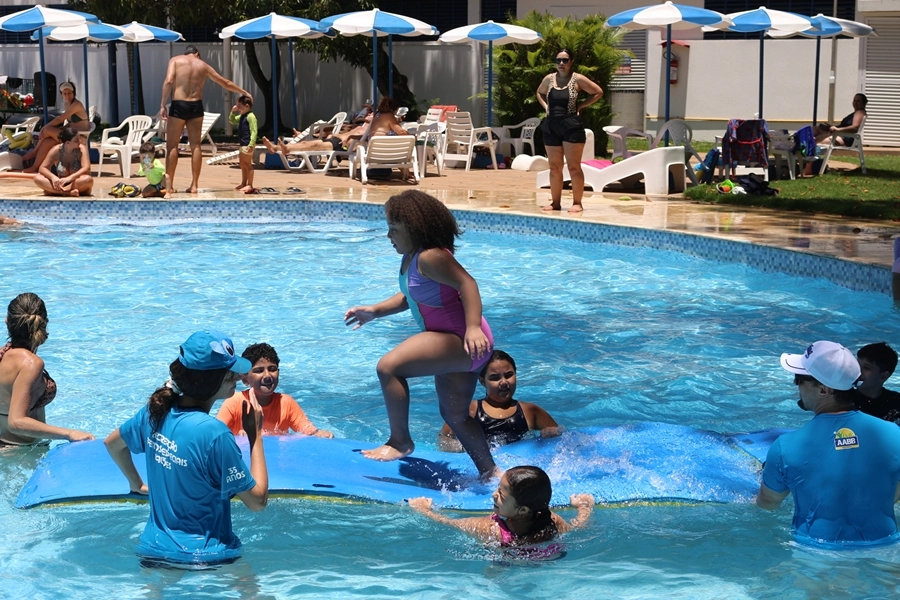 Recreação na AABB com o Projeto Sorria – 29 e 30/11/2025