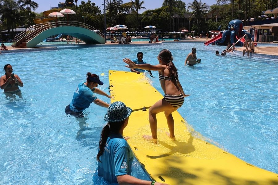 Recreação na AABB com o Projeto Sorria – 04 e 05/10/2025