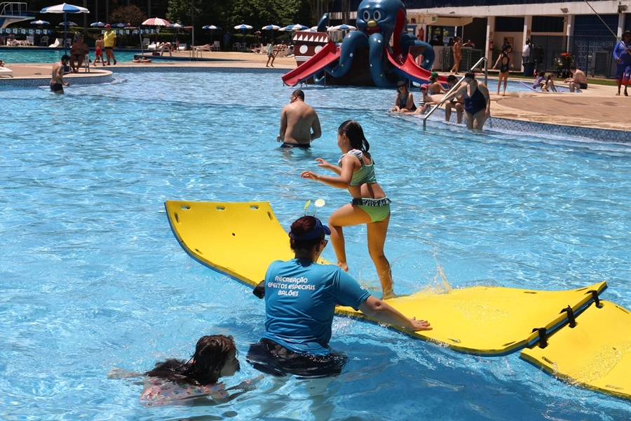 Recreação na AABB com o Projeto Sorria – 04 e 05/10/2025