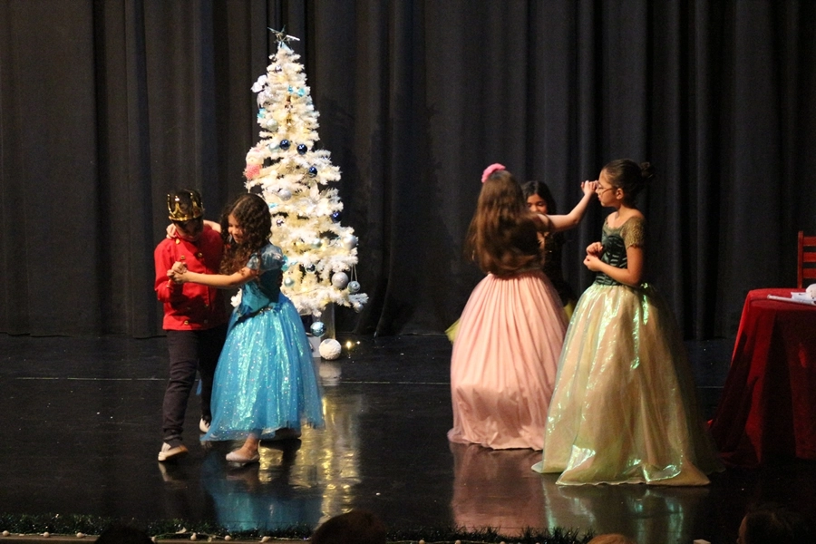 Espetáculo Cinderela – 06/12/2025