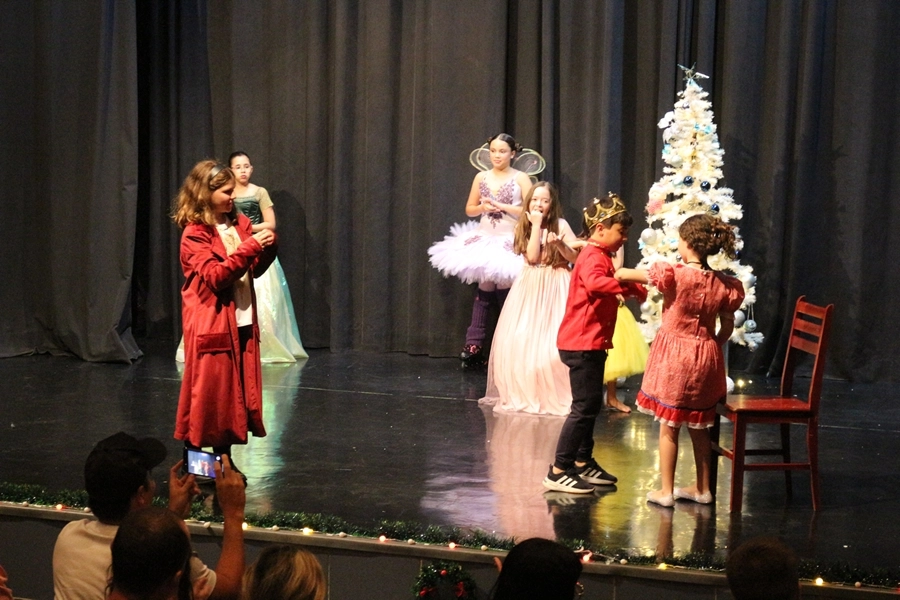 Espetáculo Cinderela – 06/12/2025