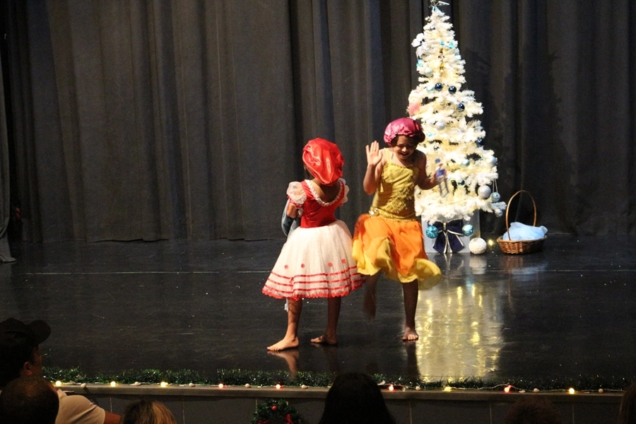 Espetáculo Cinderela – 06/12/2025