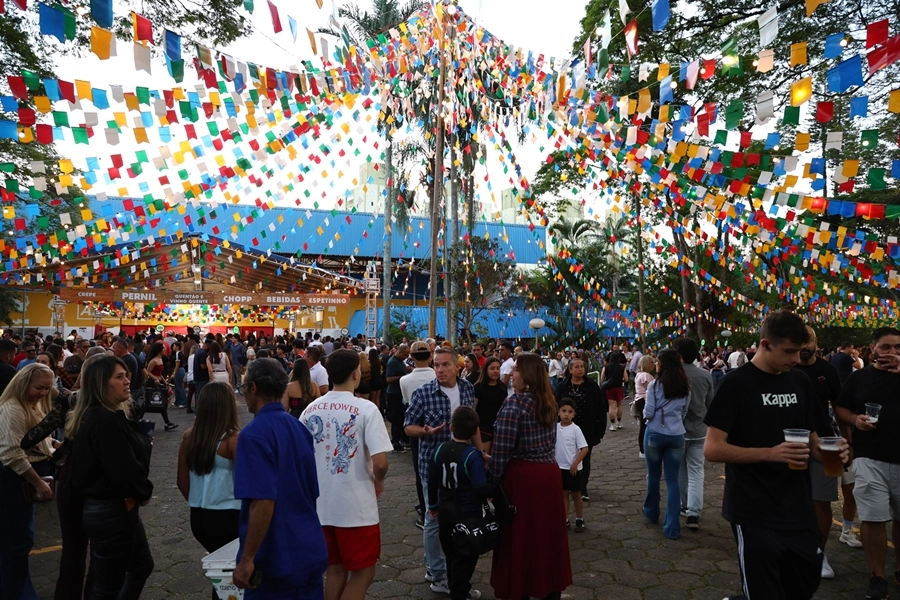 Festa Junina AABB São Paulo com Péricles – 28/06/2026