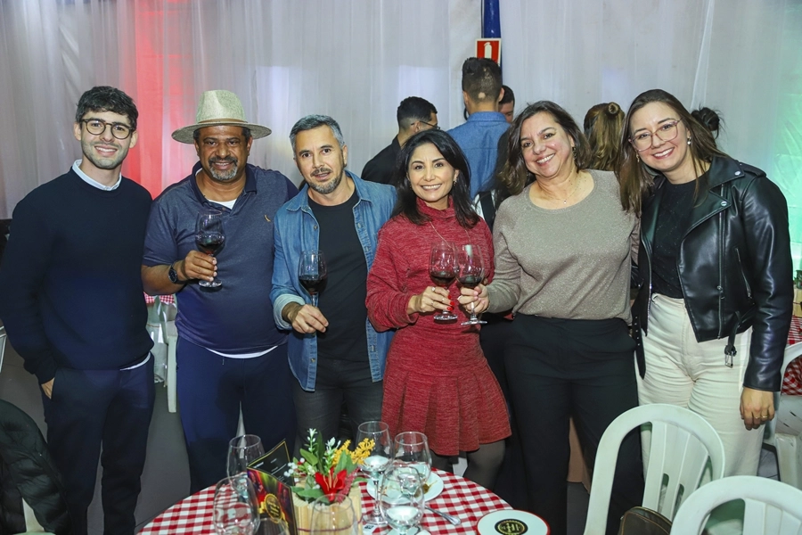 Noite do Queijo & Vinho – 26/07/2025