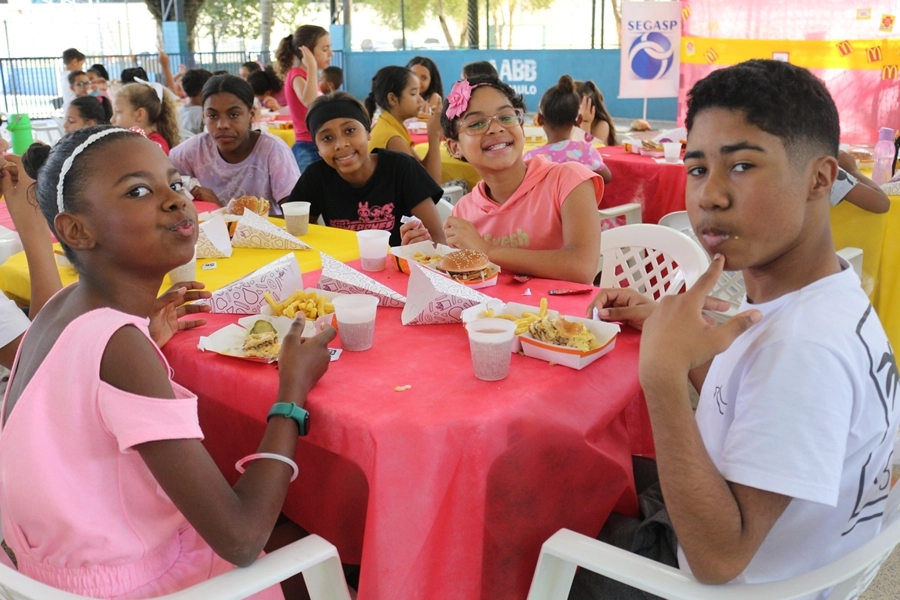 Campanha McDia Feliz do Projeto CRESCER – 23/08/2025