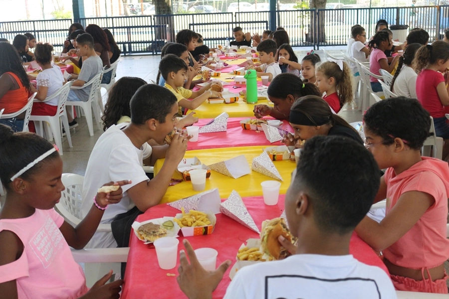 Campanha McDia Feliz do Projeto CRESCER – 23/08/2025